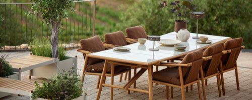 Outdoor dining tables