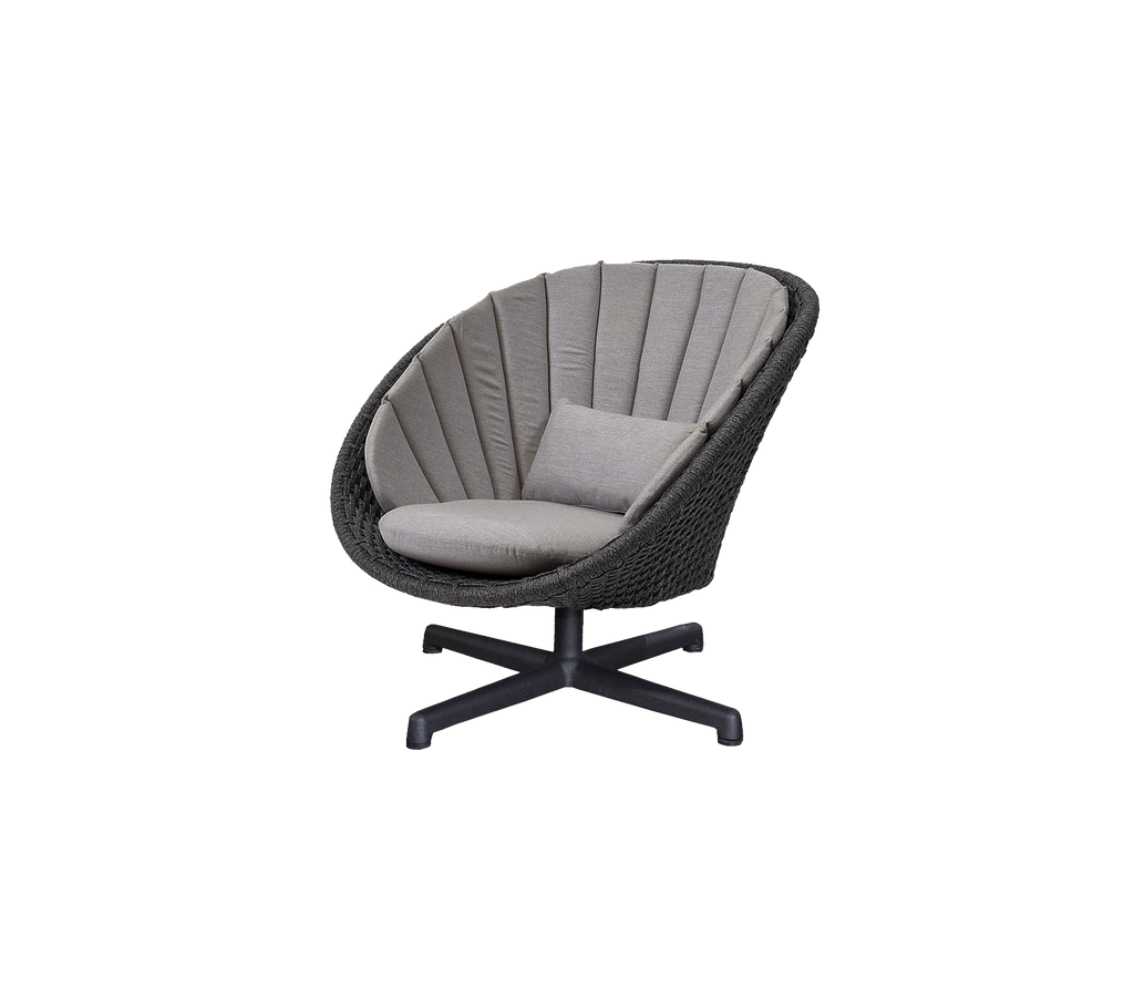 Peacock lounge chair w/swivel aluminium base