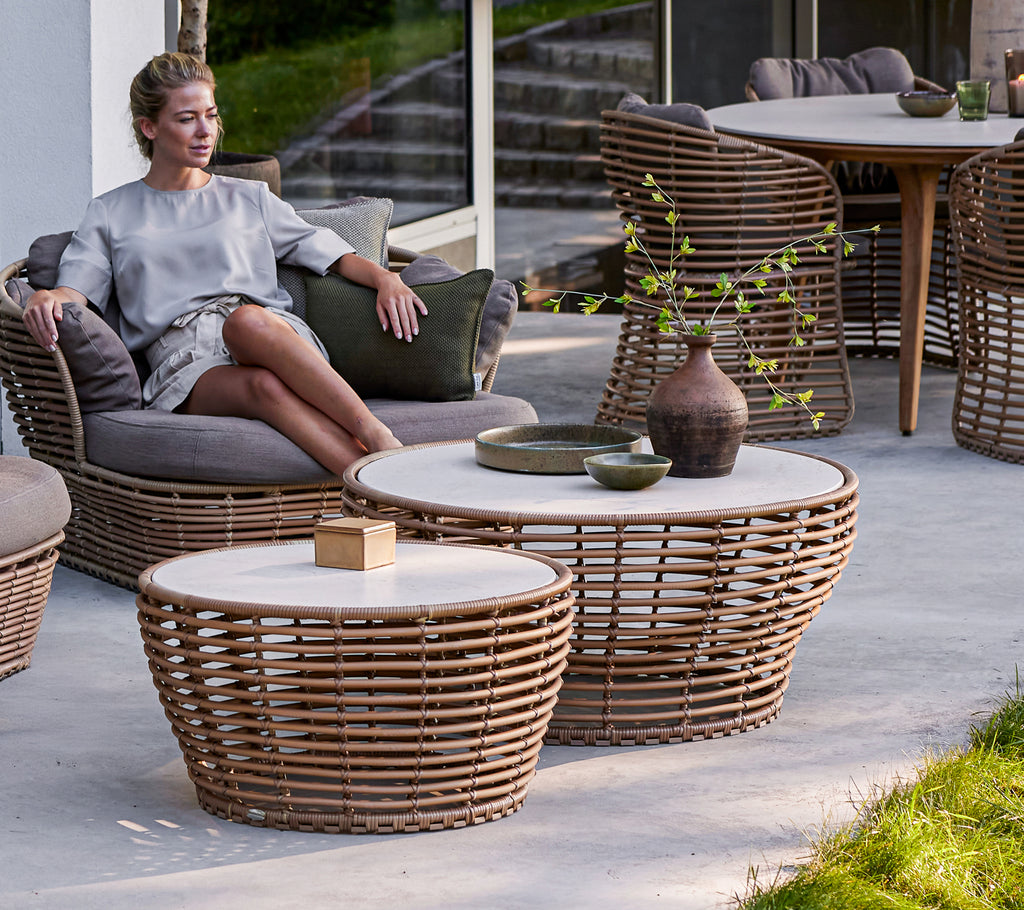 Basket coffee table, large