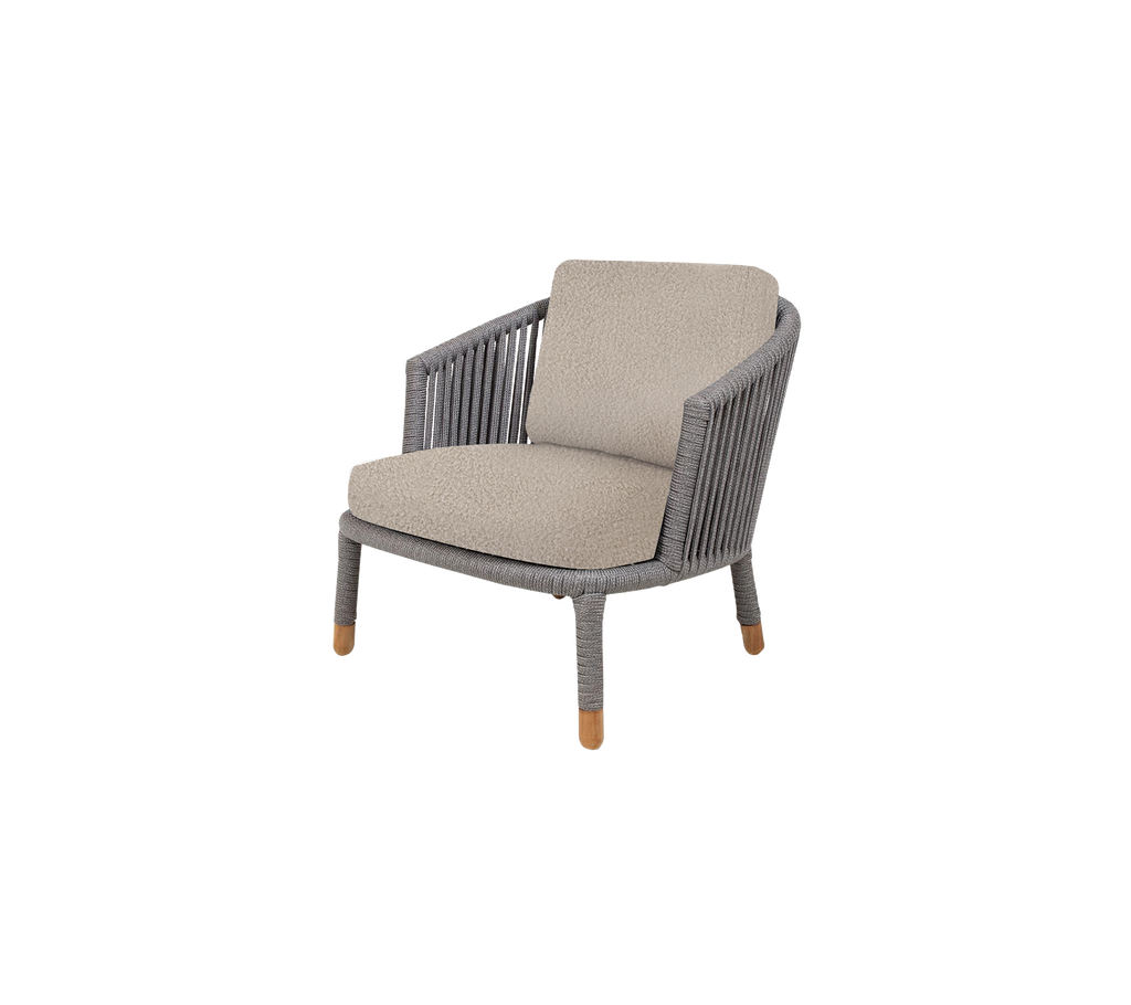 Moments lounge chair