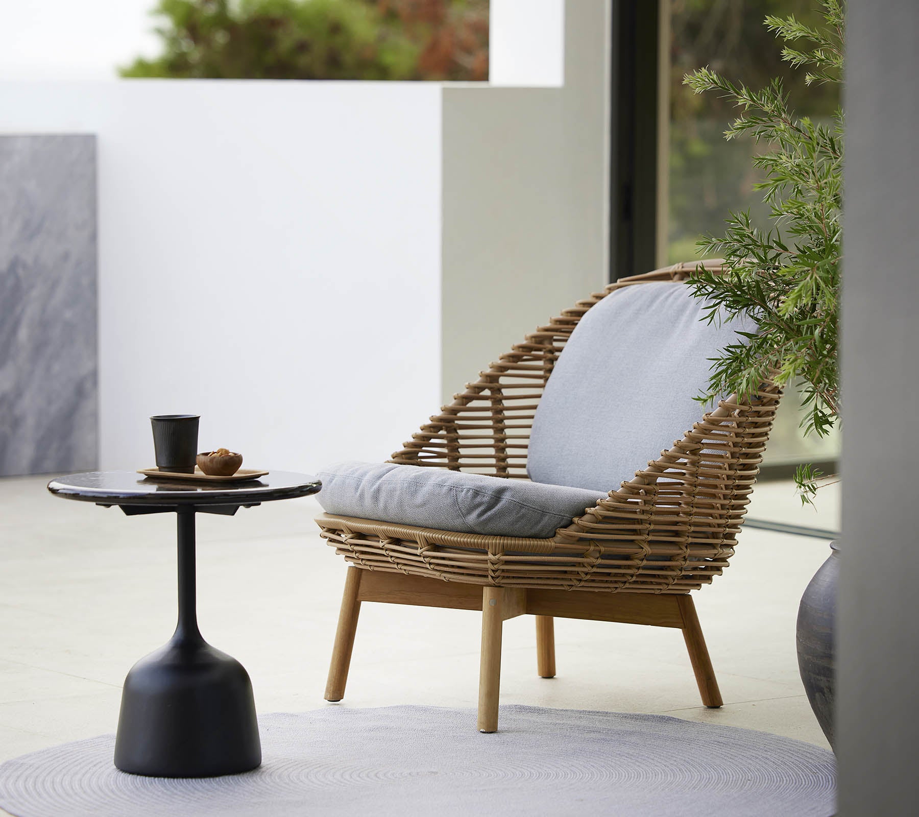 Hive lounge chair