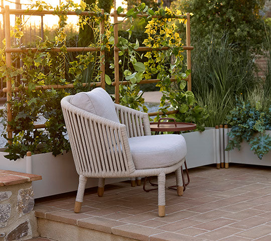 Moments lounge chair